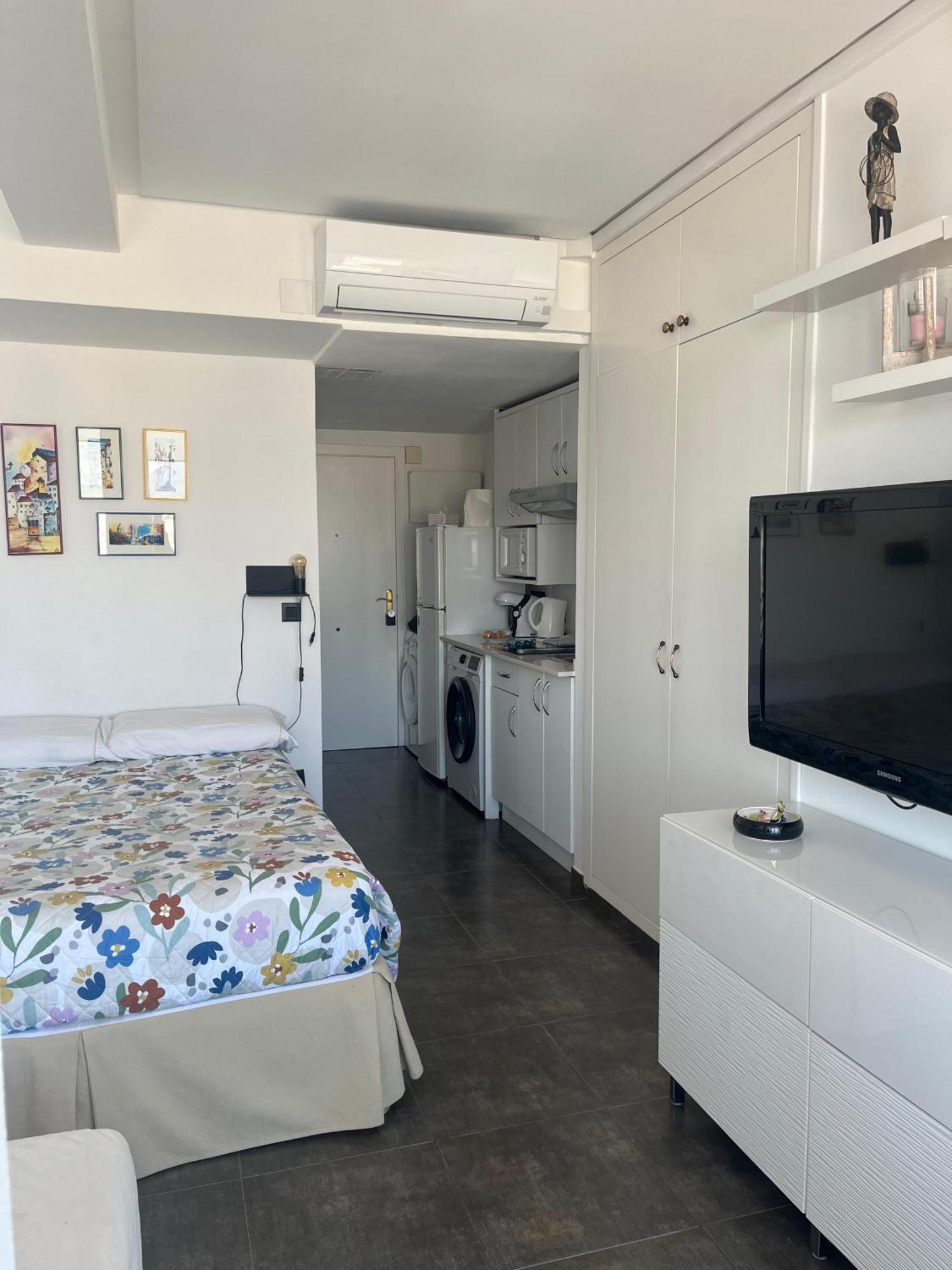 Centrico Apartamento En El Riscal Alicante Eksteriør billede